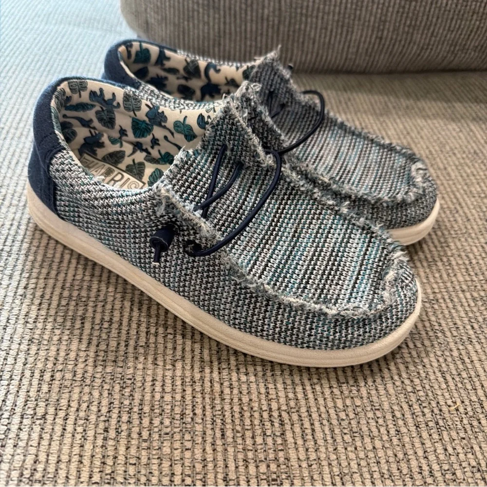 Benny Slip-Ons Blue Kids Shoes size 3